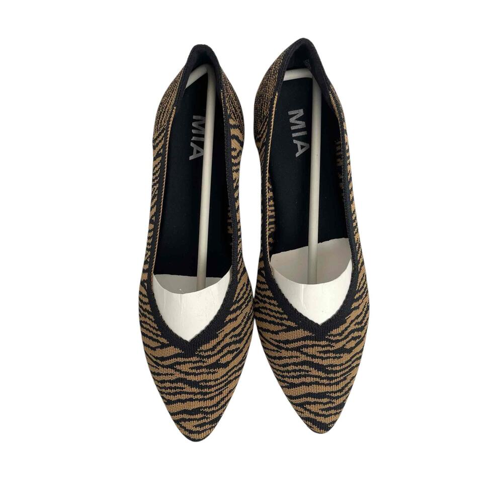 NWT MIA Womens Black Tan‎ Slip-On Animal Print Flats Size 7 - Picture 2 of 5